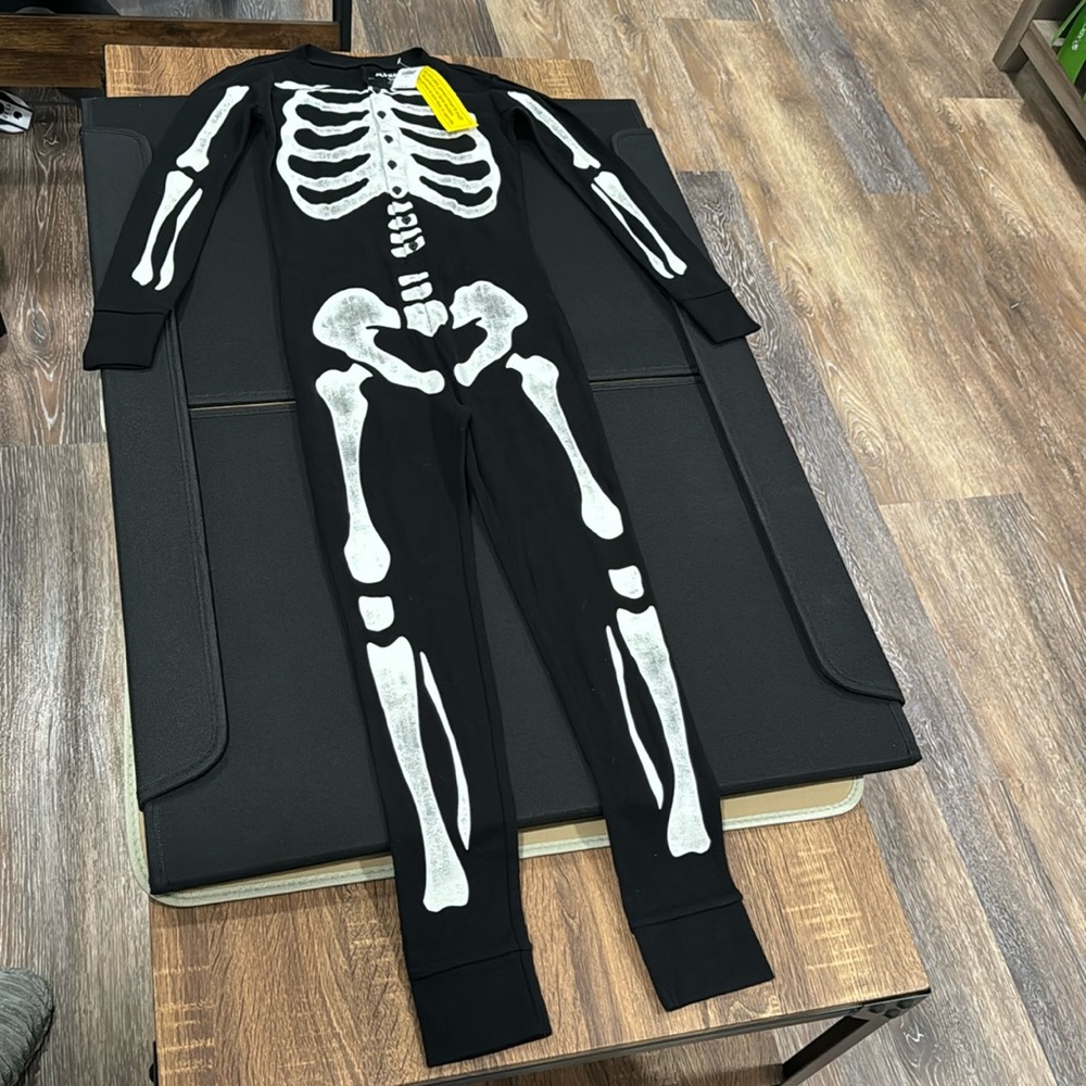 NWT Old Navy Glow in The Dark Onesie Sz 8